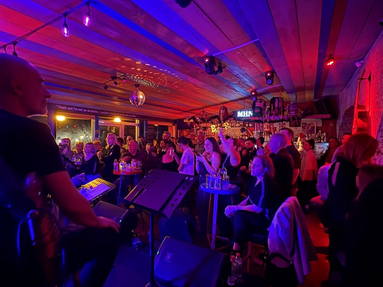 Past live music event at Τσιμπάει;